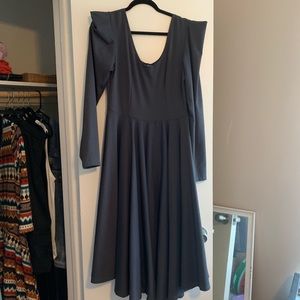 Vintage Rue 107 Midi Dress with Point Sleeves